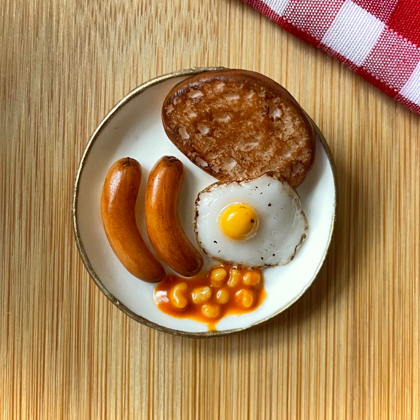 Bread Toast with Sausages, Egg & baked beans magnet