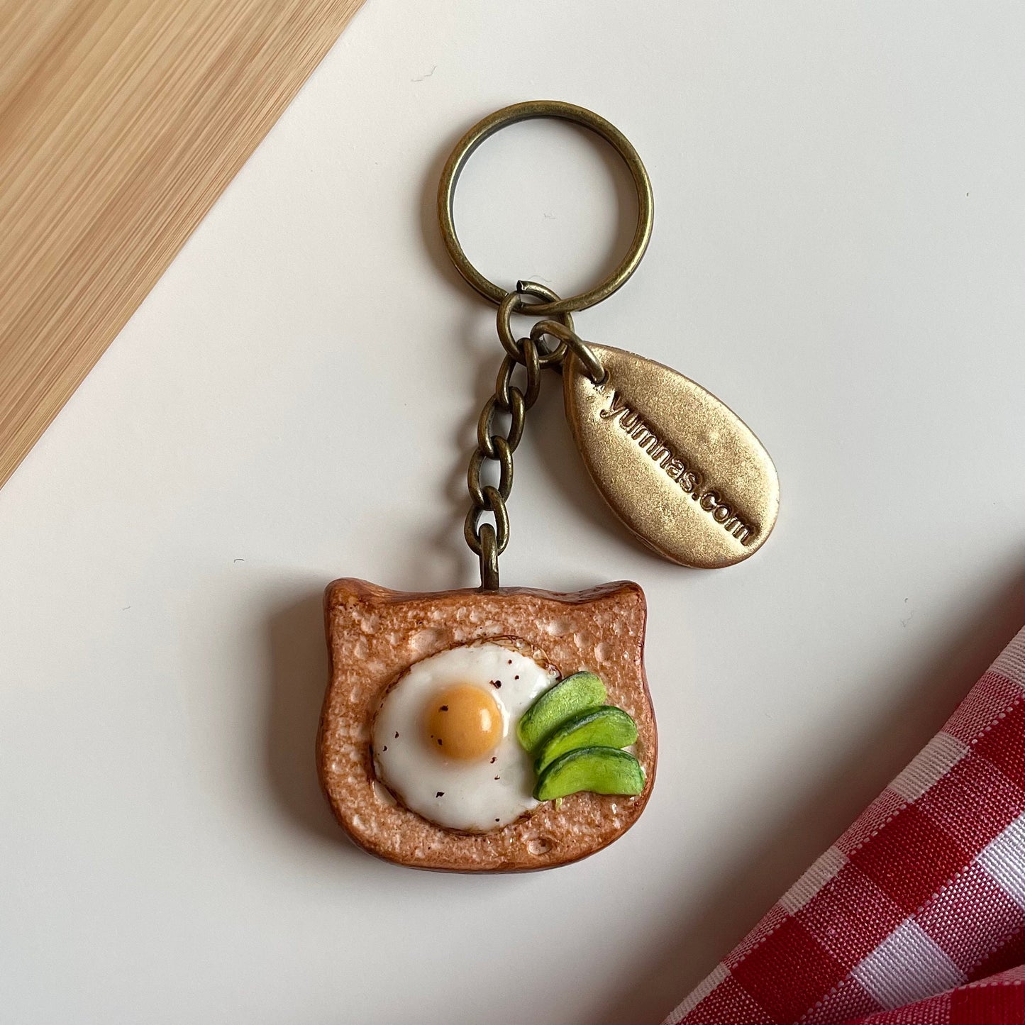 Bread toast keychain, egg on toast with avocados keychain, avocado and toast keyring, polymerclay charm, clay keyring, realistic food charm