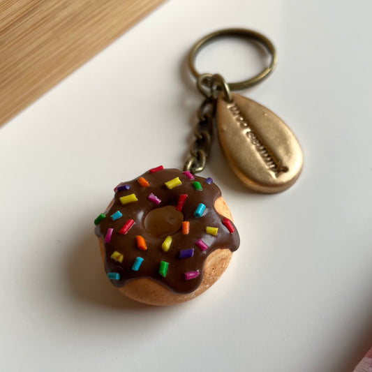Chocolate donut keychain, donut charm, cute donut keyring, novelty keychain , polymerclay charm, clay keyring, realistic food charm